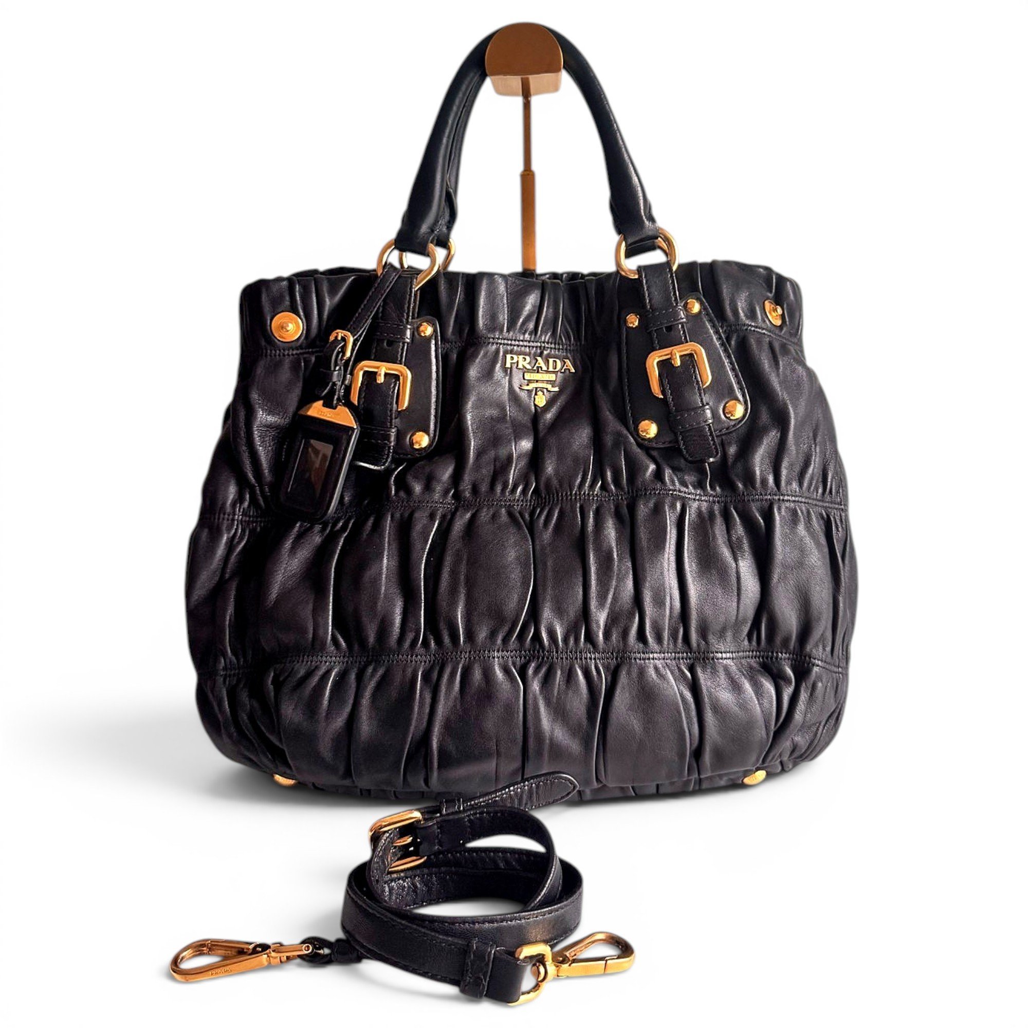 Leather handbag