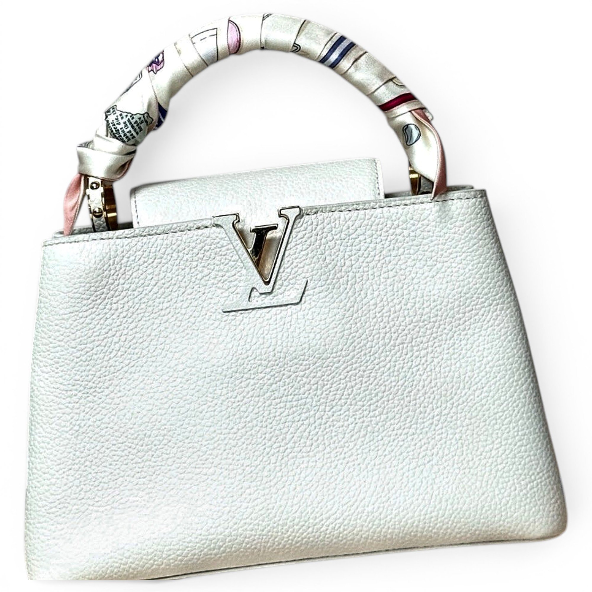 Capucines leather handbag