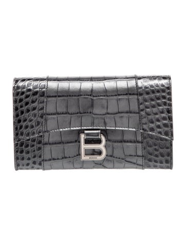 Embossed Leather Hourglass 2024