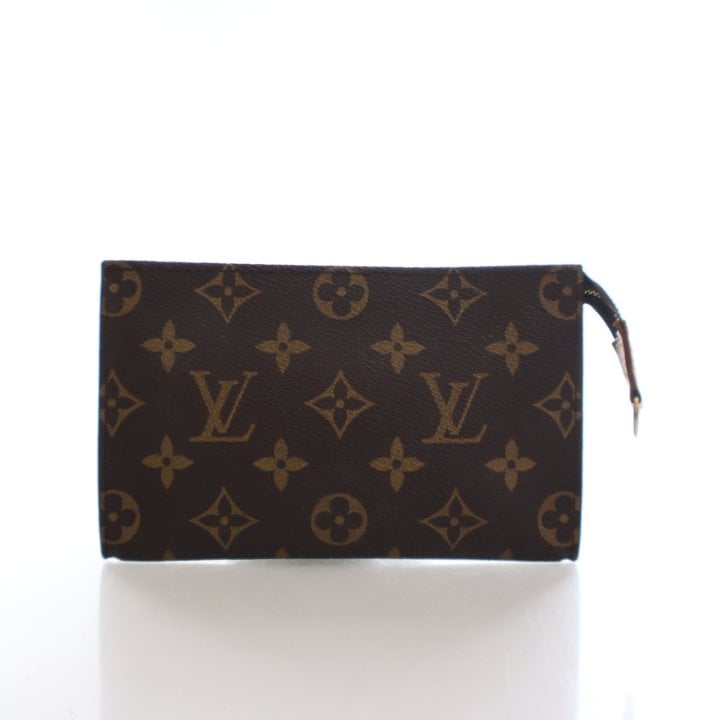 Louis Vuitton Vintage Monogram Toiletry Pochette 15