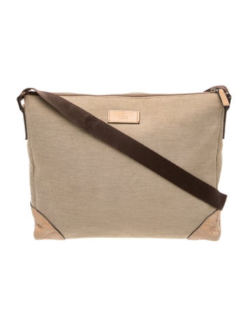 GG Signature Shoulder Bag