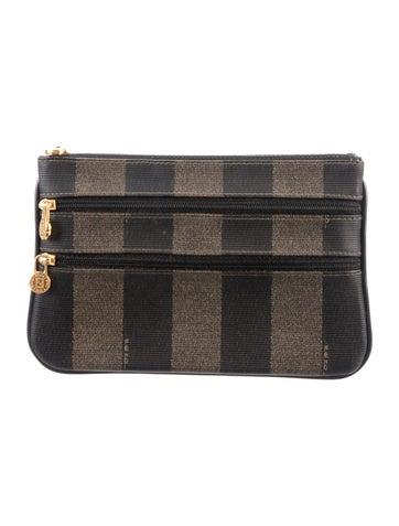 Pequin Clutch