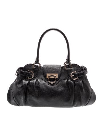 Gancio Shoulder Bag