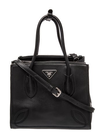 Vitello Leather Shoulder Bag