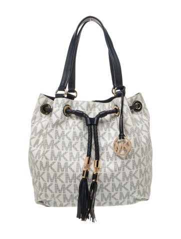 Bucket Bag