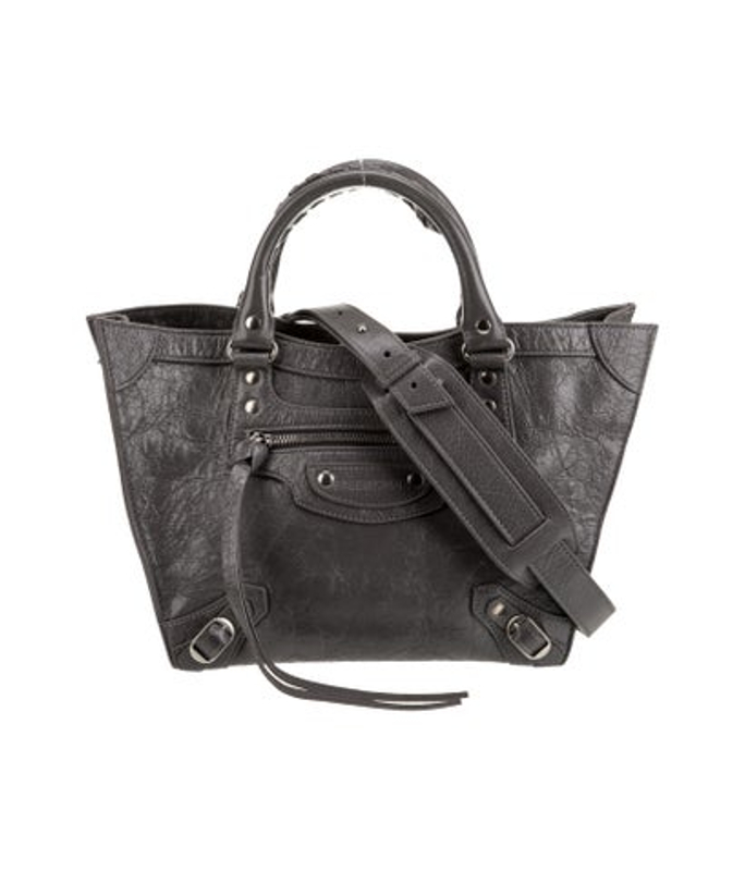 Balenciaga Leather Neo Classic Medium 2022