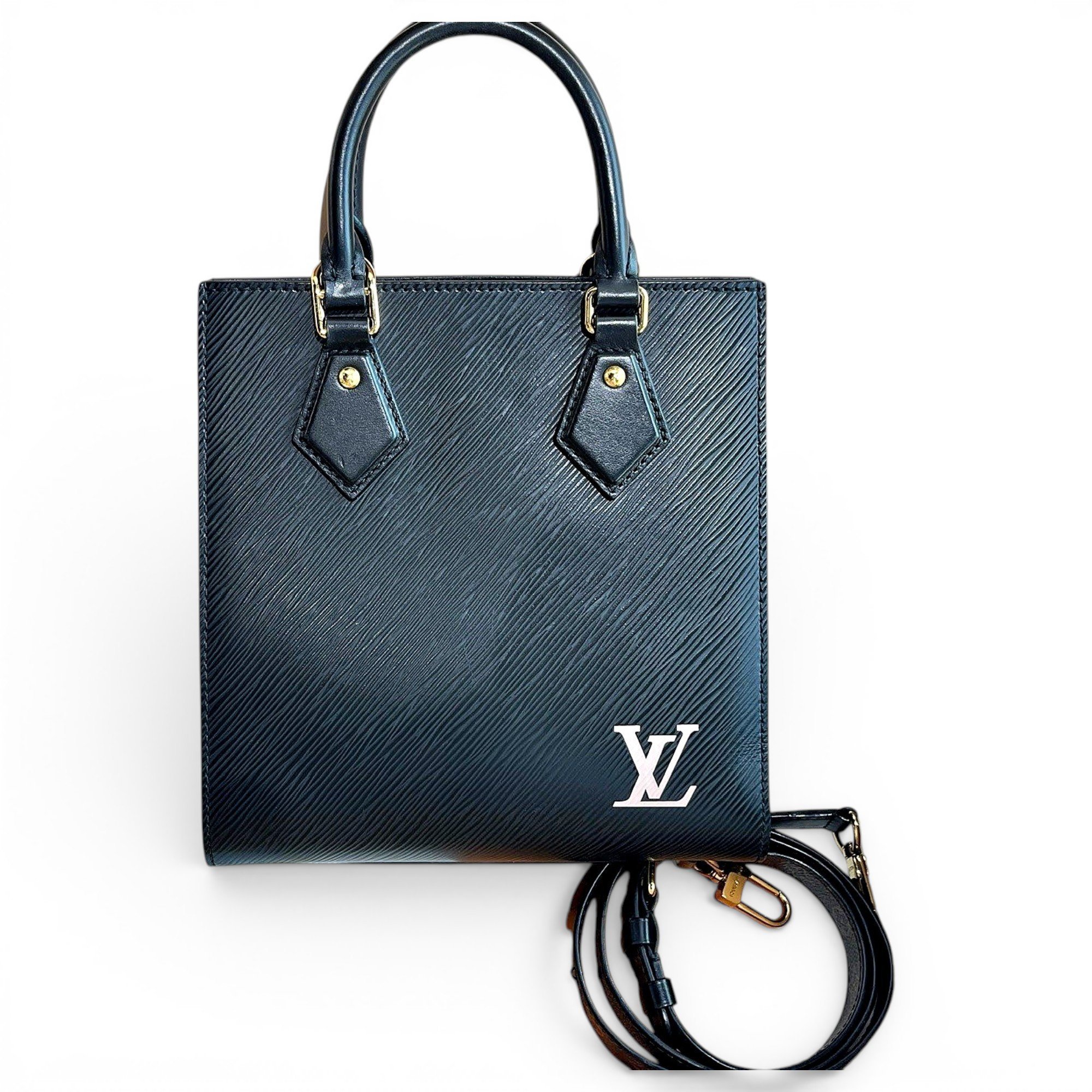 Plat leather handbag