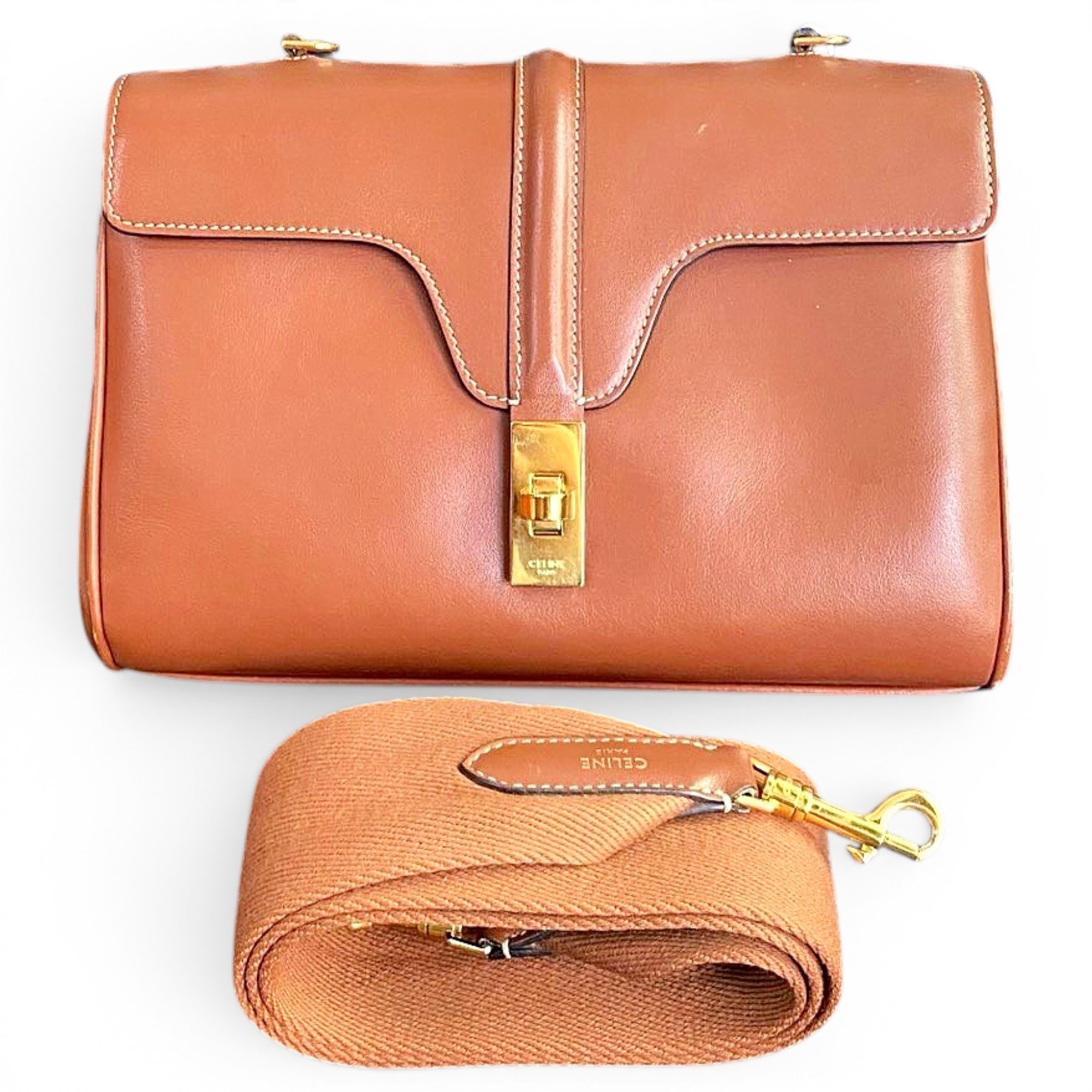 Sac 16 leather handbag