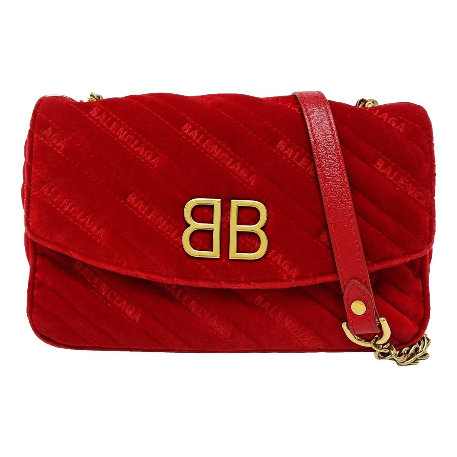BB chain velvet handbag