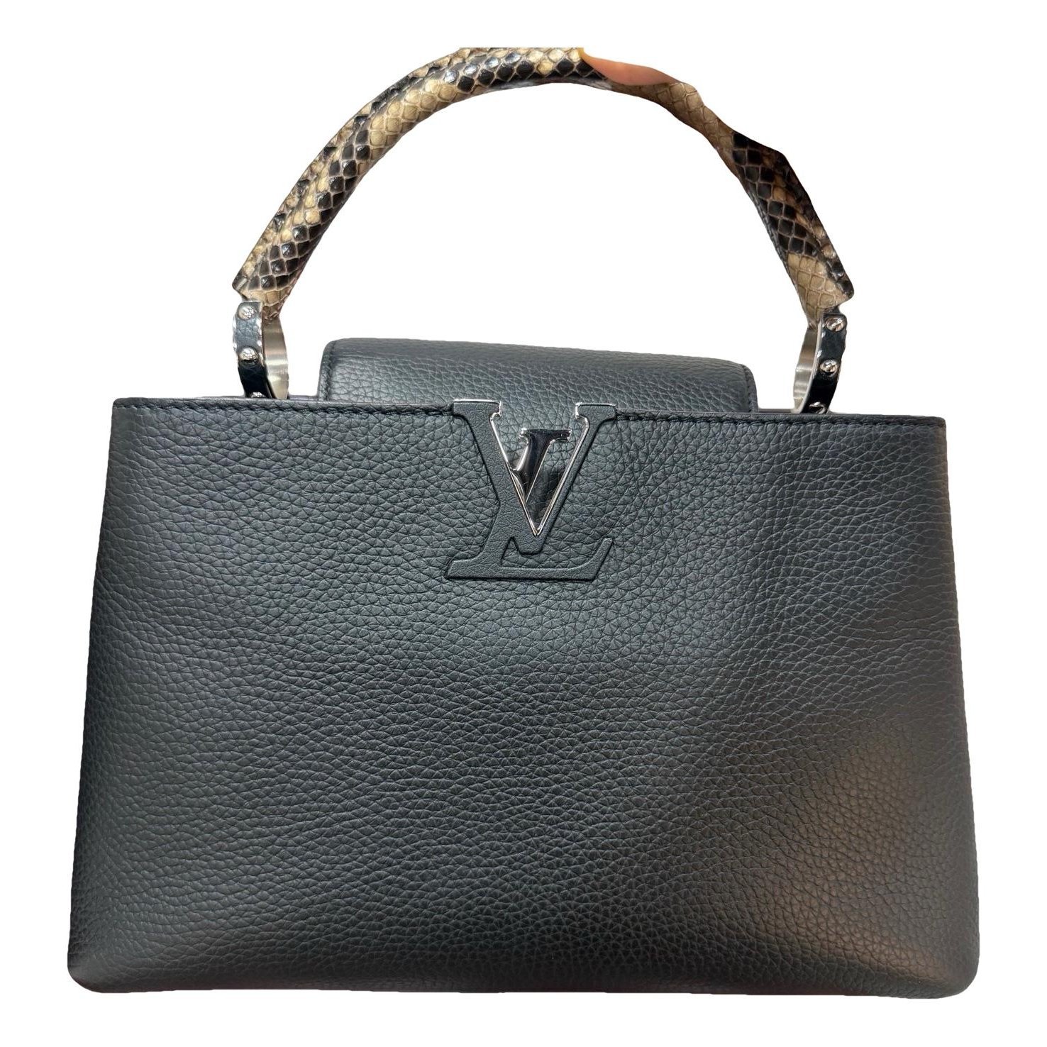 Capucines leather handbag