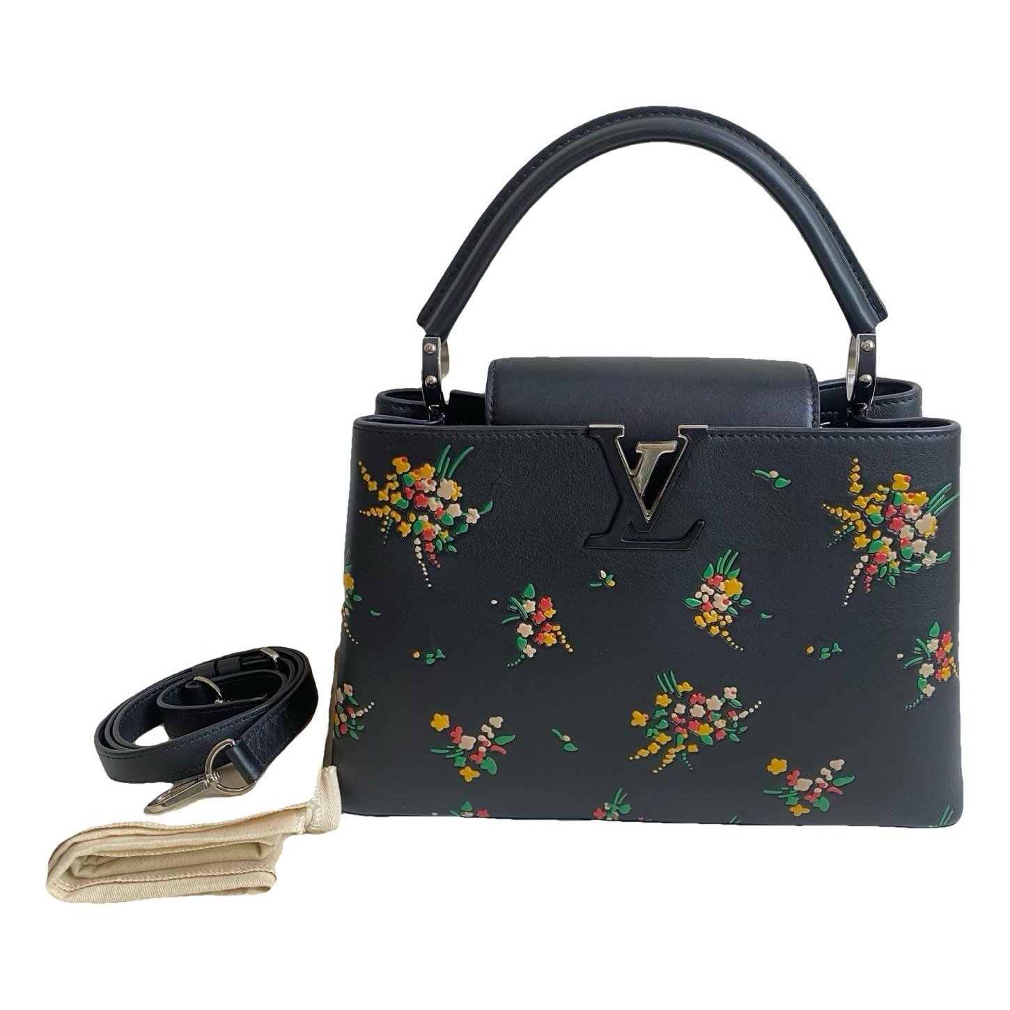 Capucines leather handbag