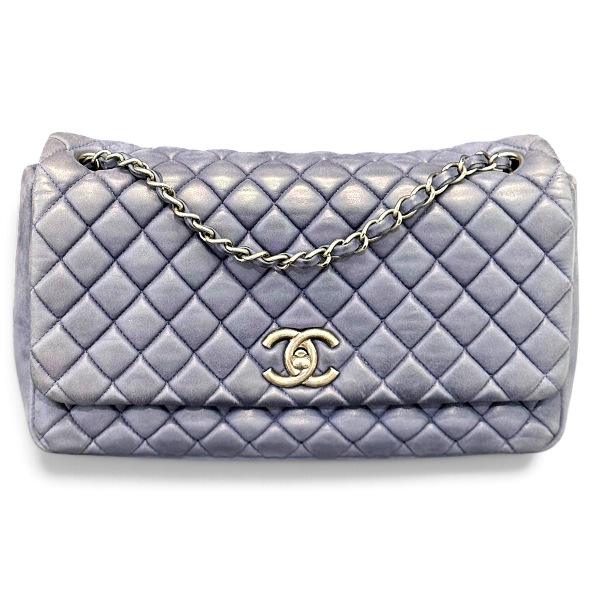 Timeless/Classique leather crossbody bag