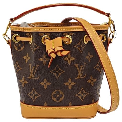 Nano Noé leather handbag