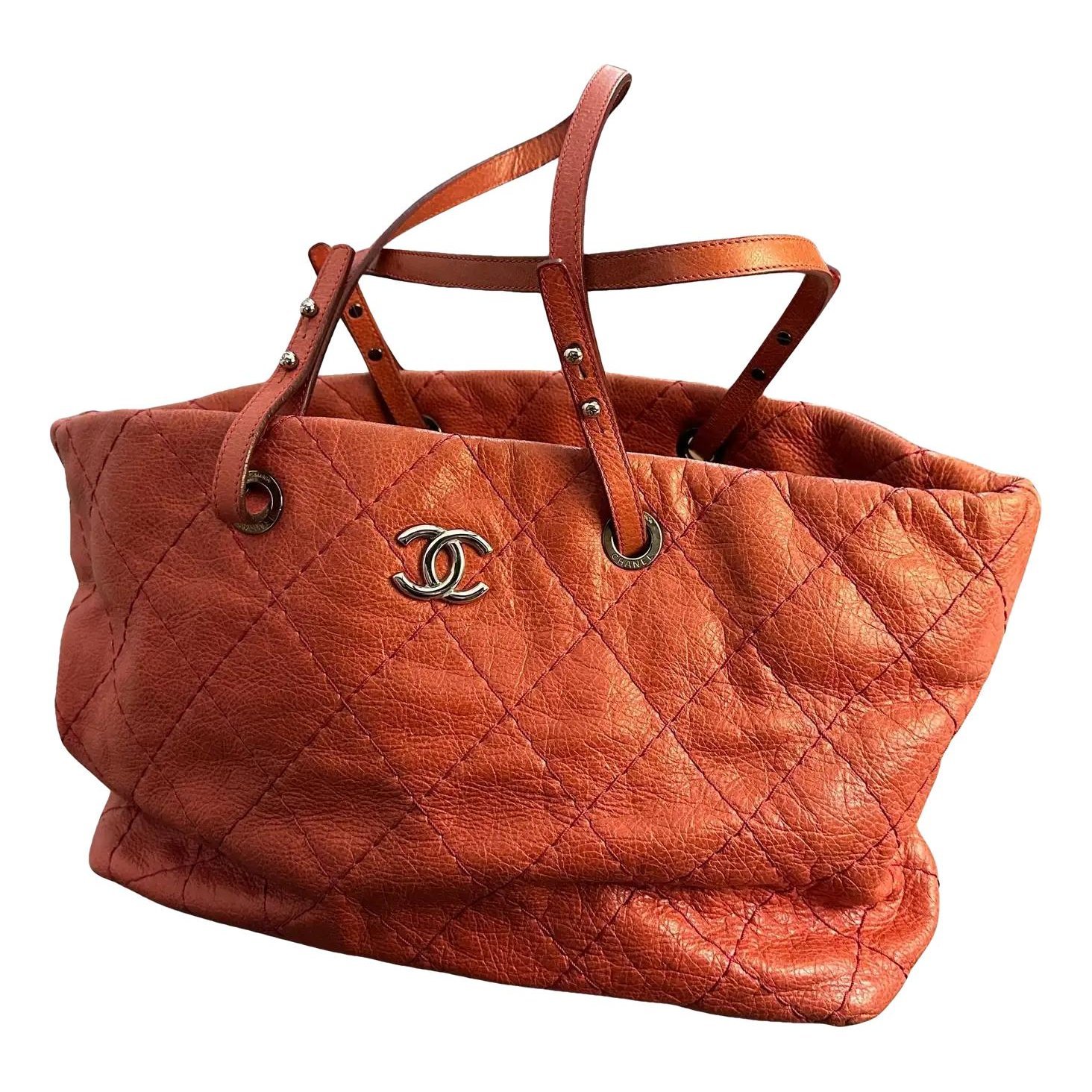 Leather tote