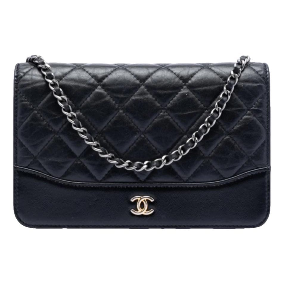 Wallet On Chain Gabrielle leather crossbody bag