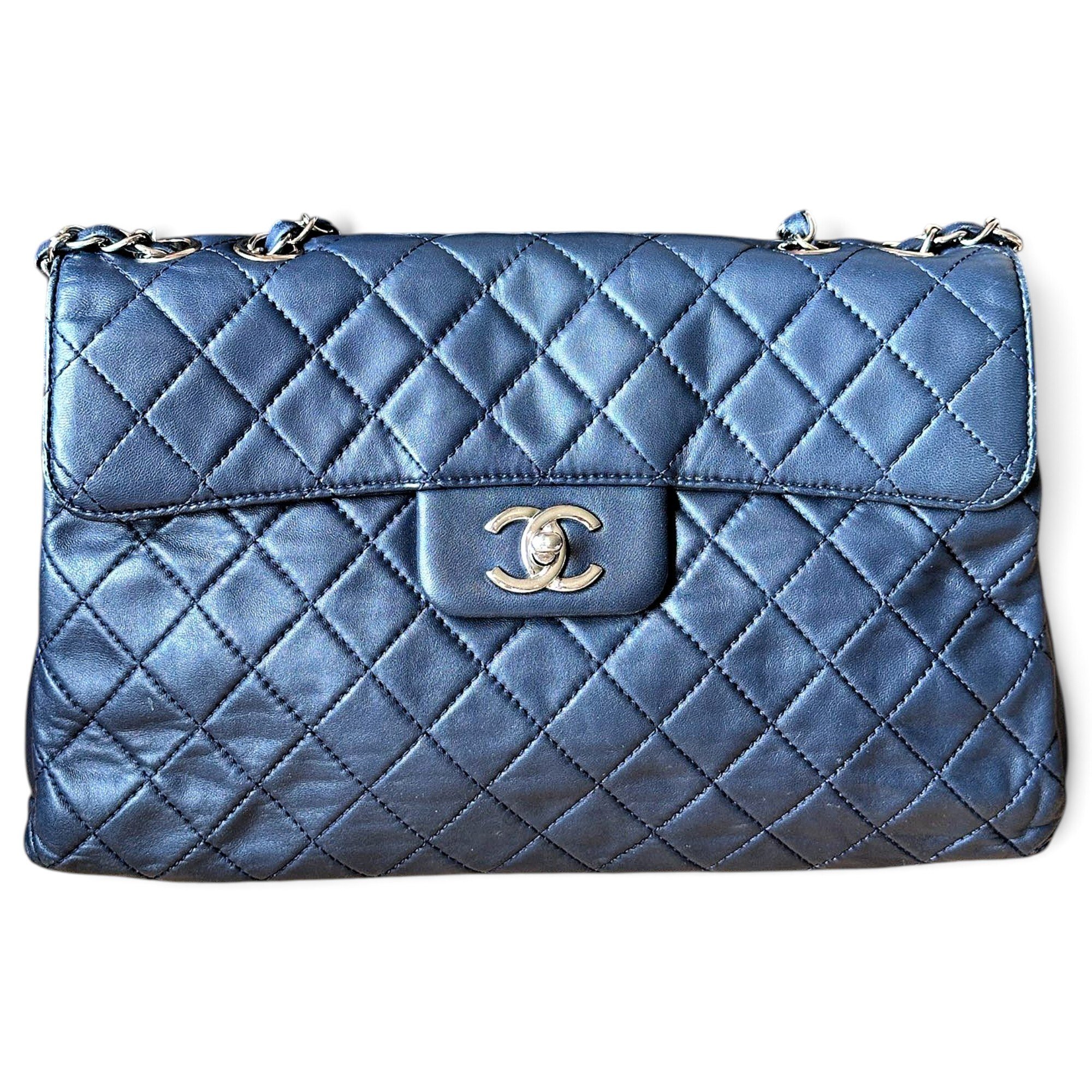 Timeless/Classique leather crossbody bag