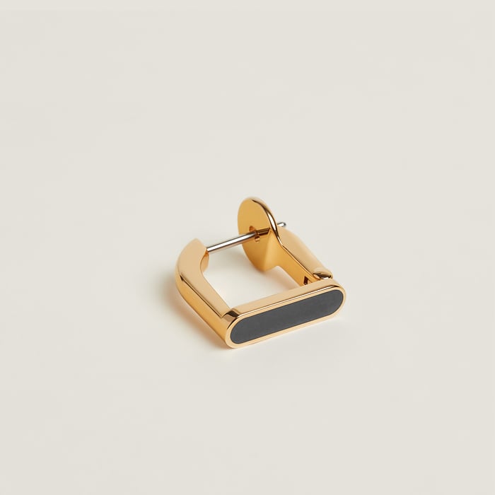 Noir Etrier Single Earring