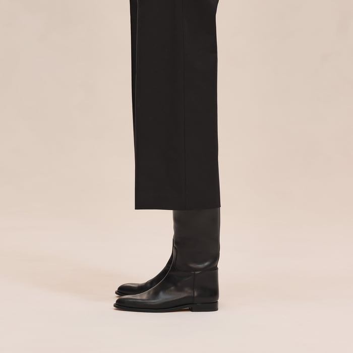 Noir Cropped Pants