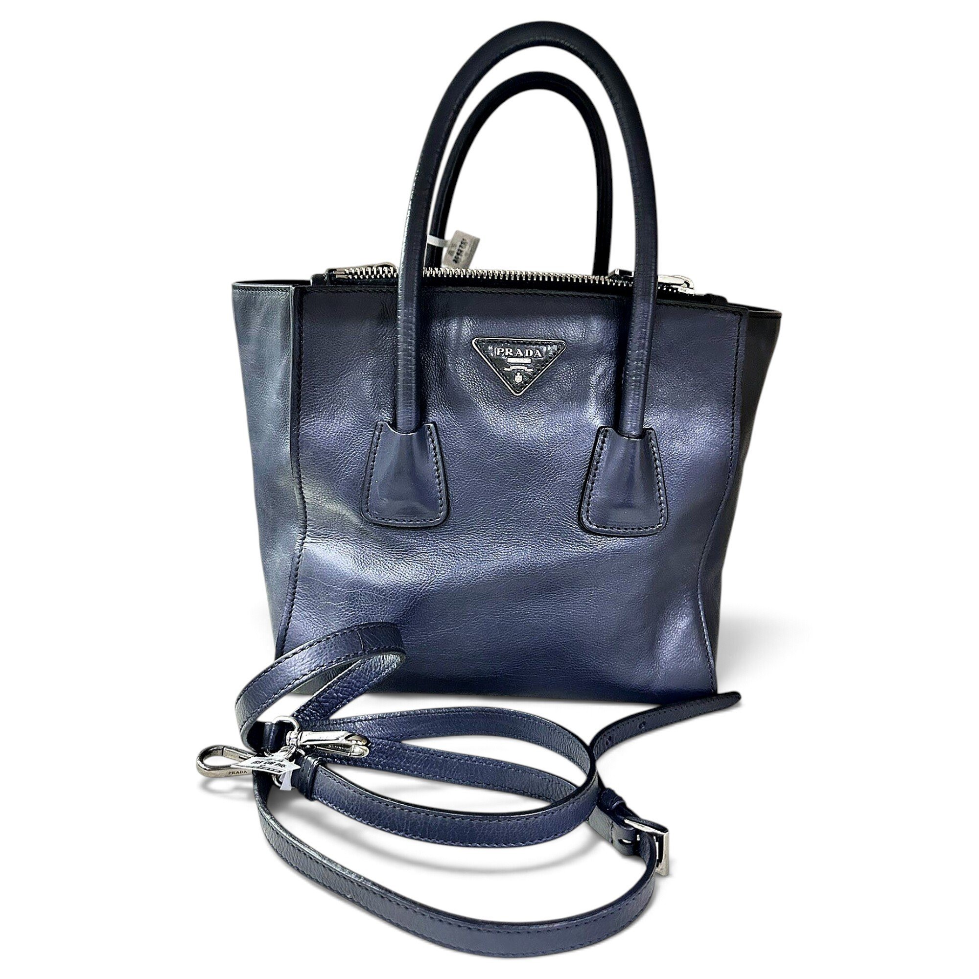 Concept leather tote