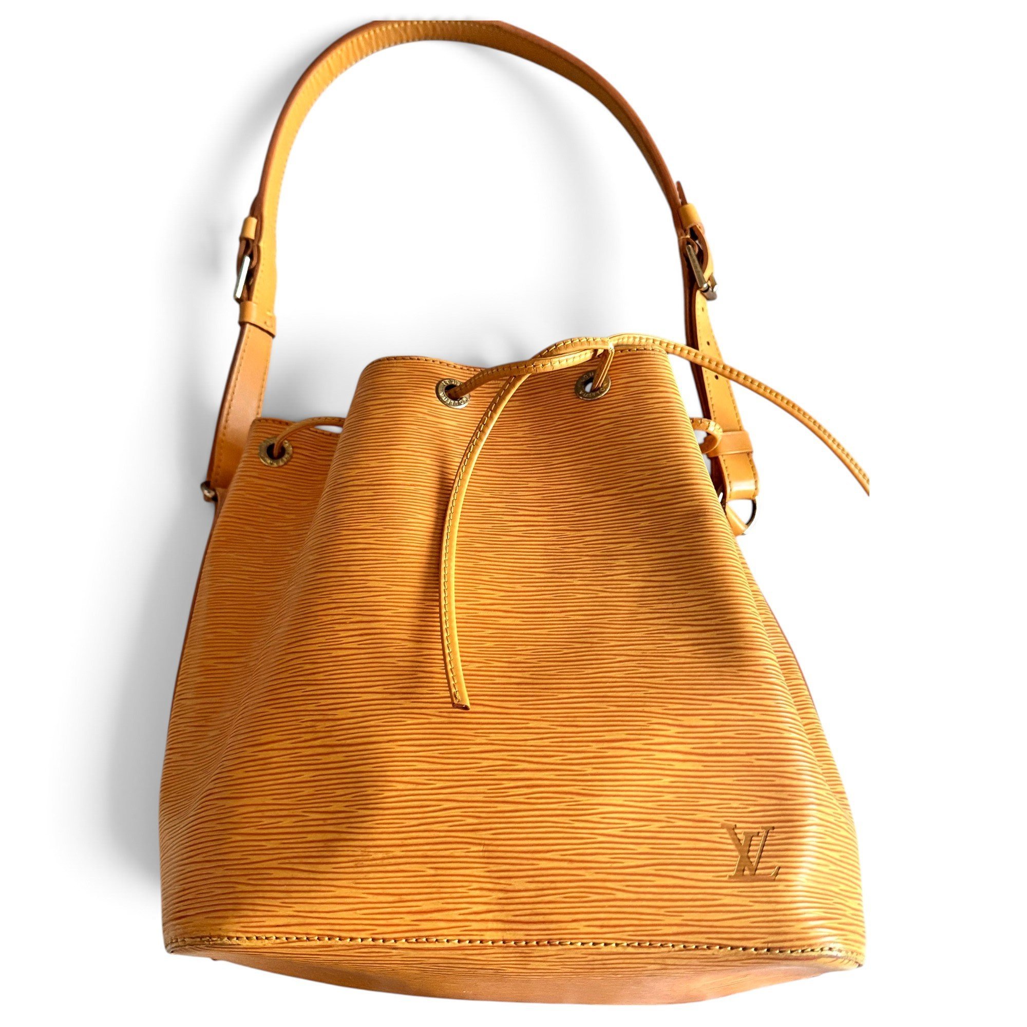 Noé leather crossbody bag