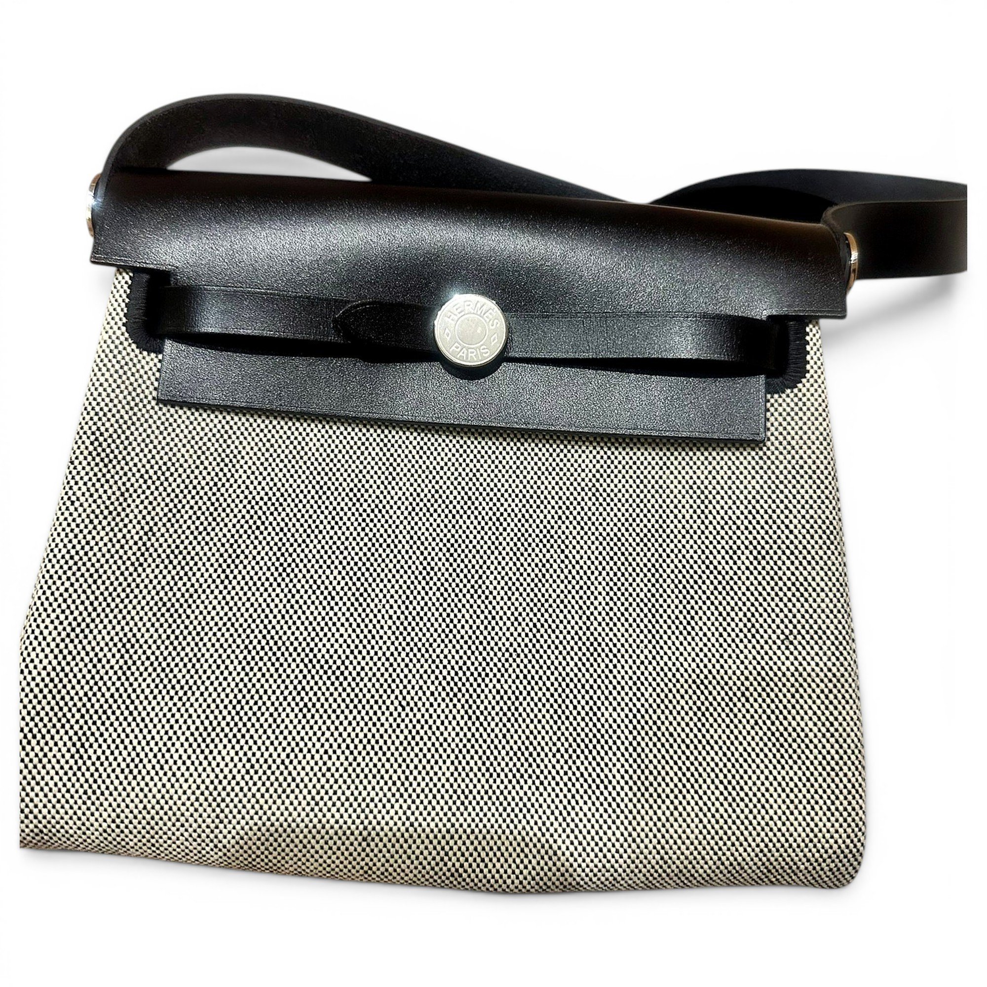 Herbag Zip leather crossbody bag