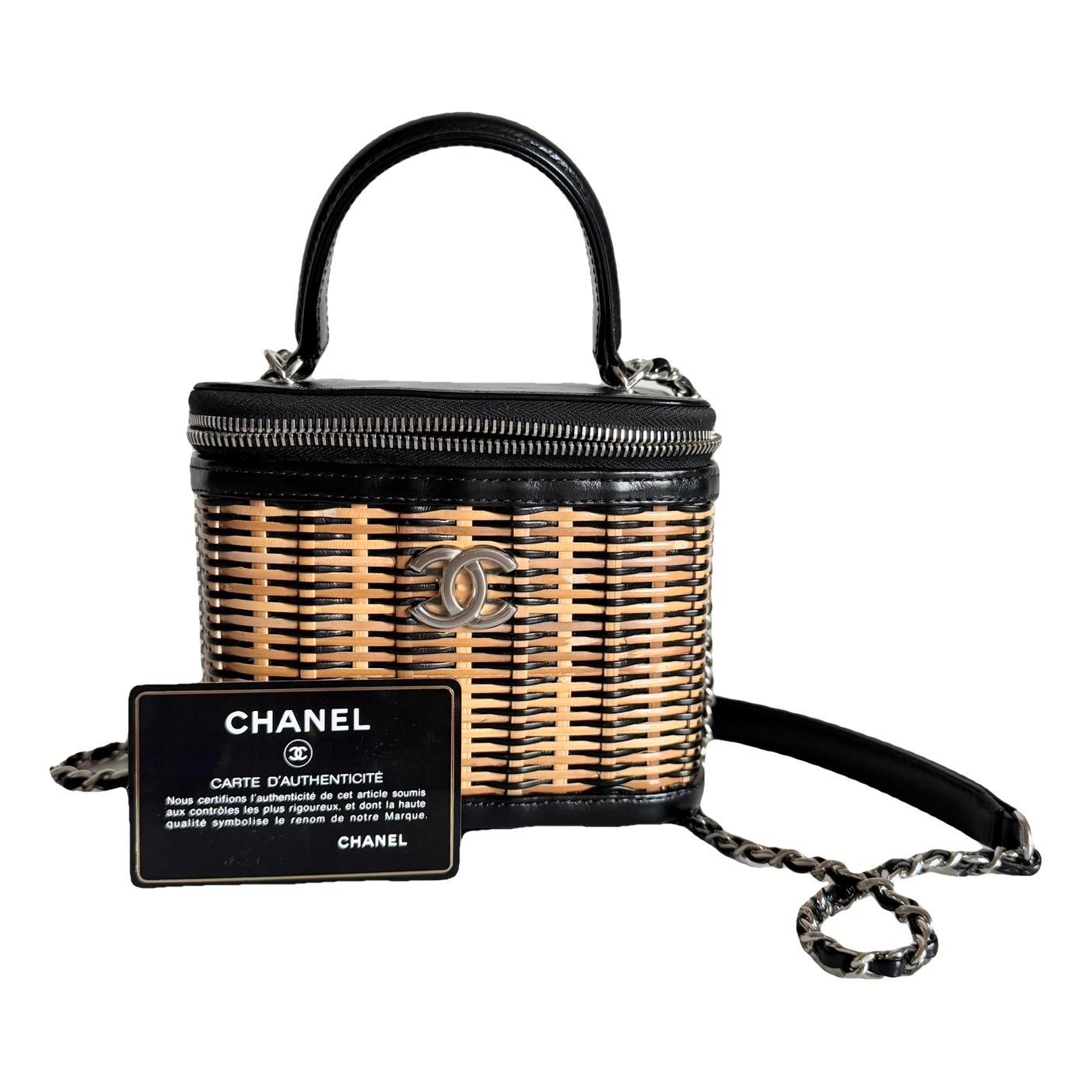 Trendy CC Vanity leather handbag