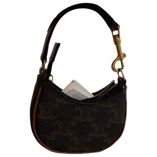 Patent leather clutch bag