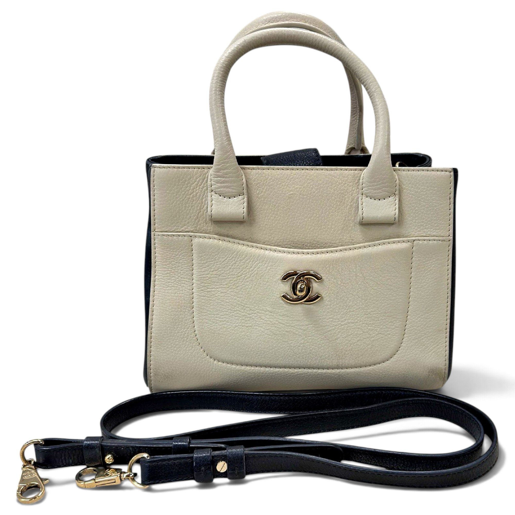 Neo Executive leather handbag