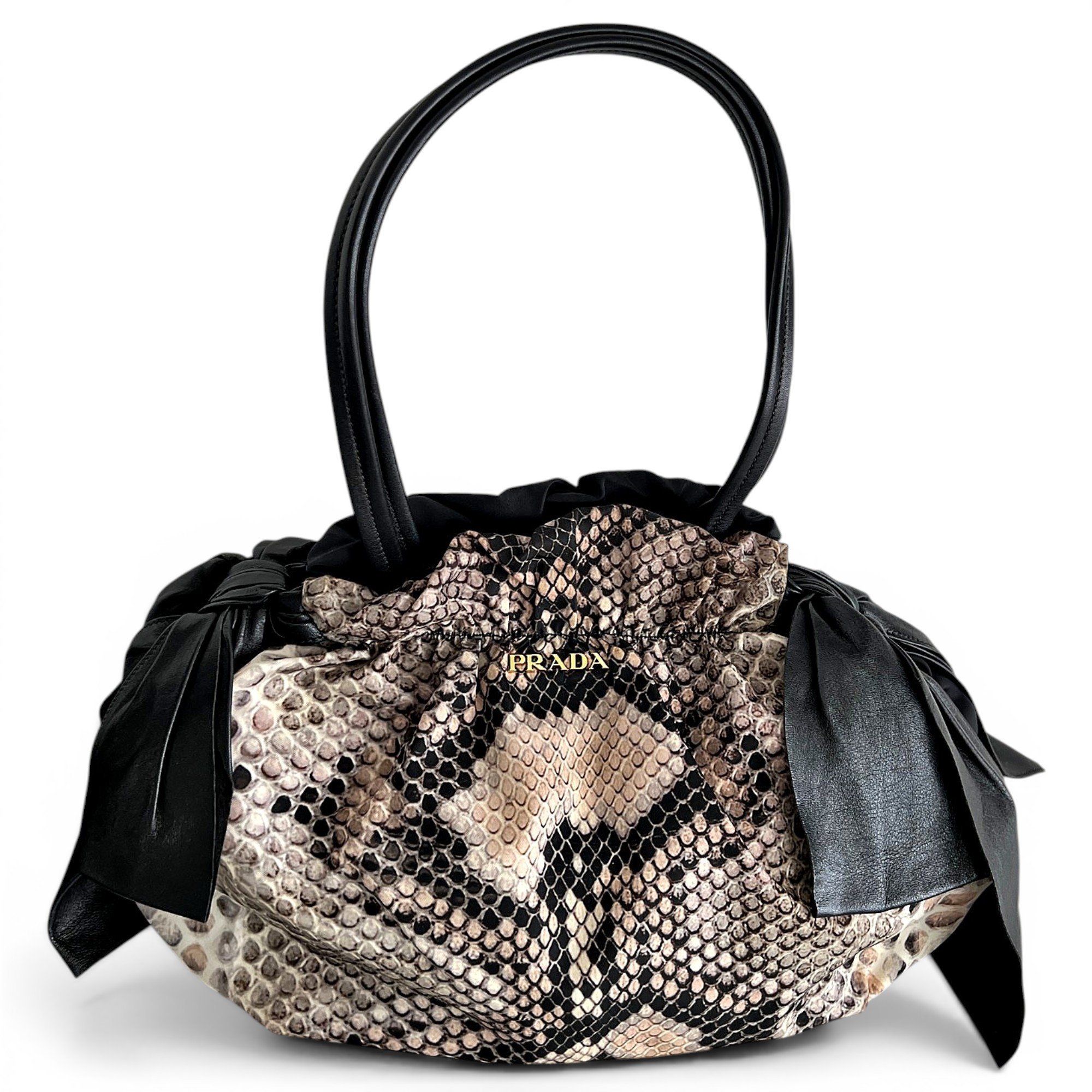 Leather handbag