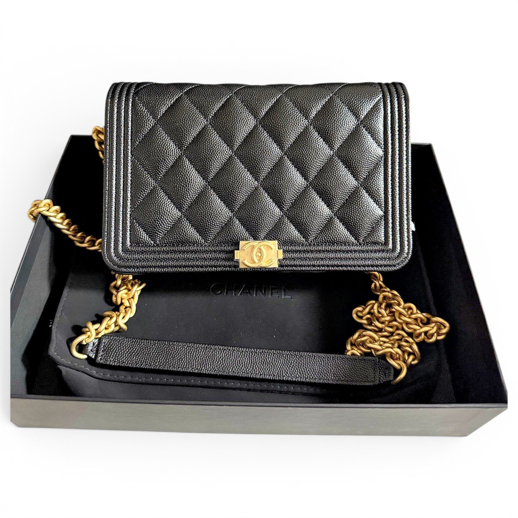 Wallet On Chain Boy Half Flap leather handbag