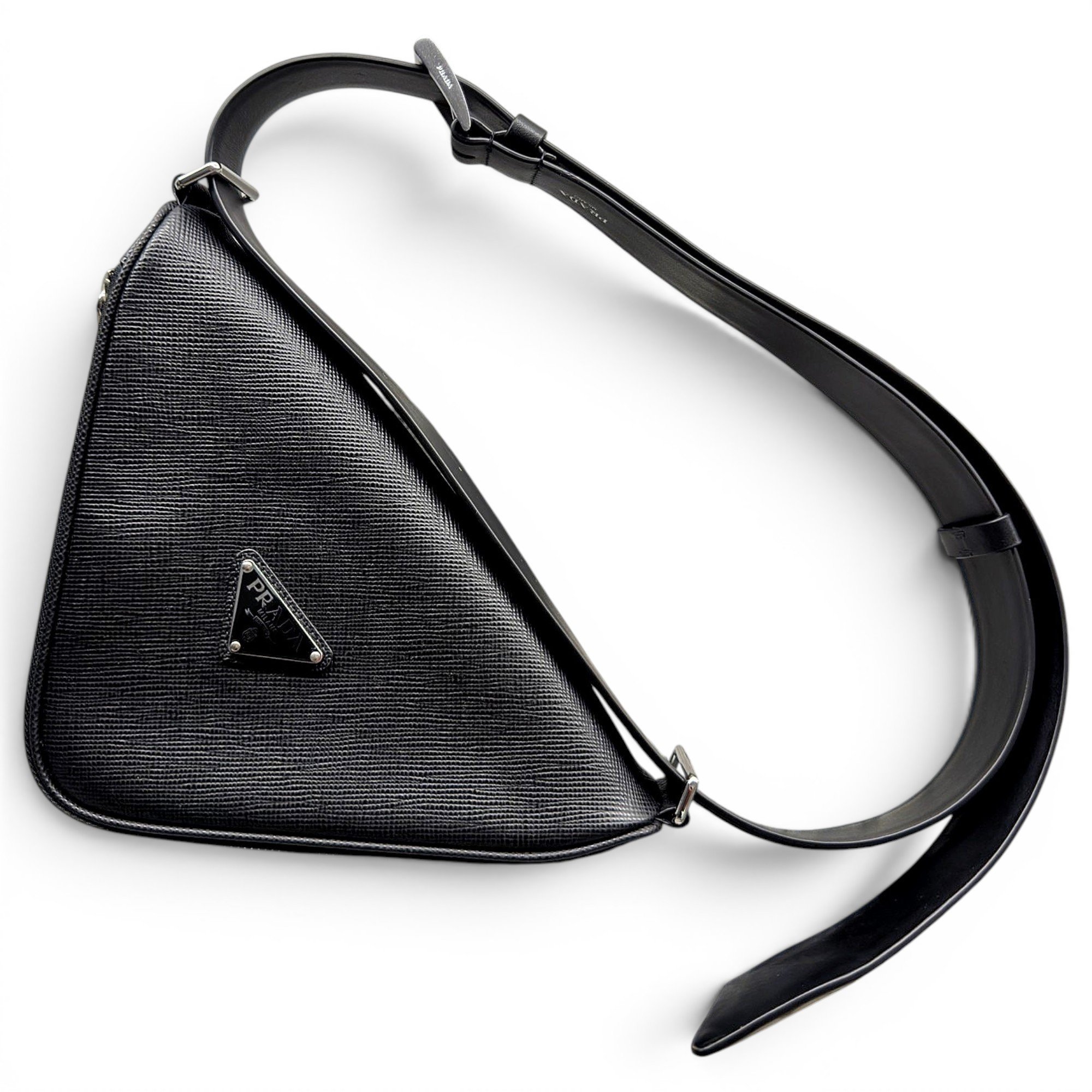 Triangle leather handbag