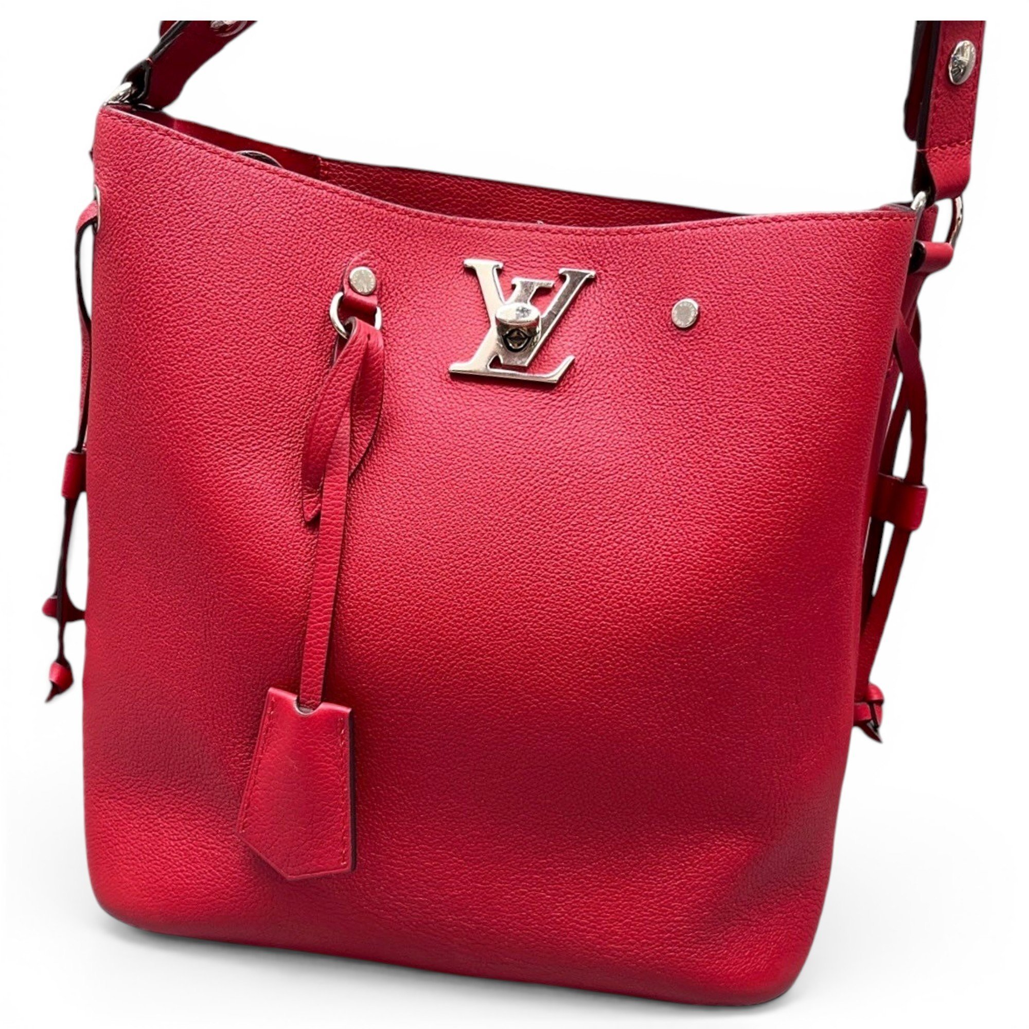 Lockme Bucket leather handbag
