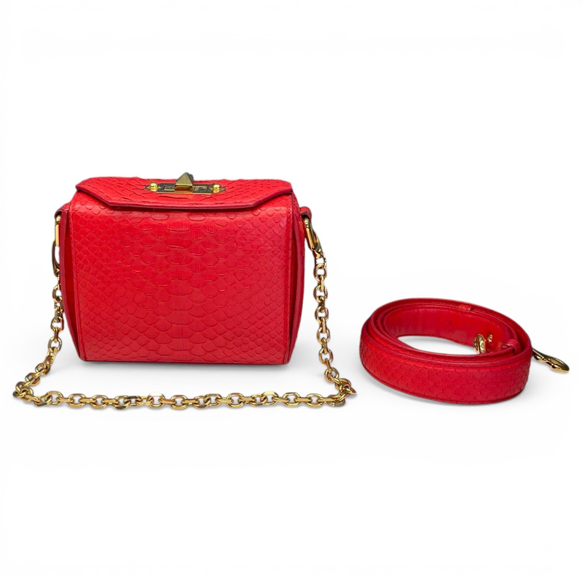 Box 16 leather crossbody bag