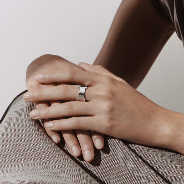 Sans Coloris Amazone Hermes Ring, Medium Model