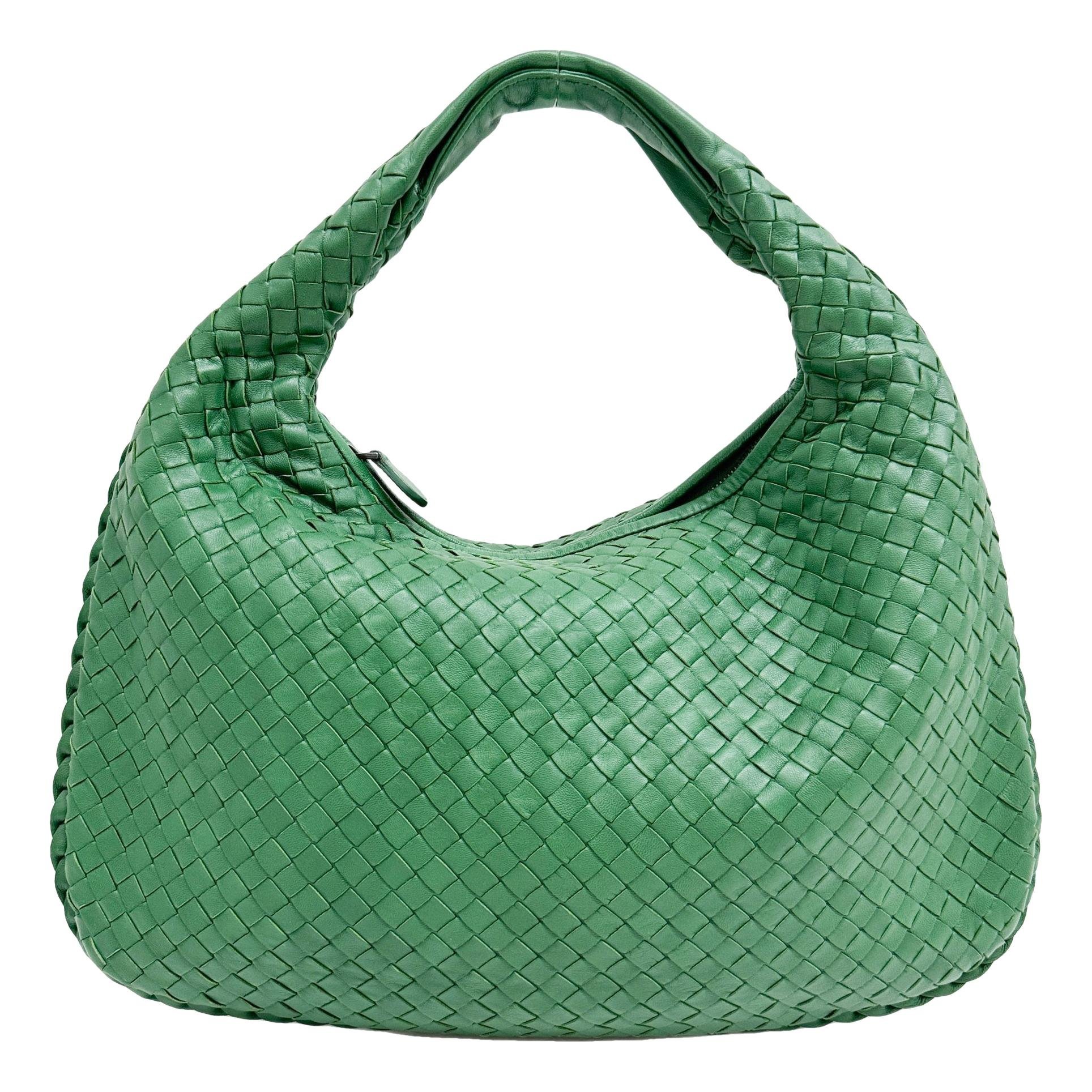 Veneta leather handbag