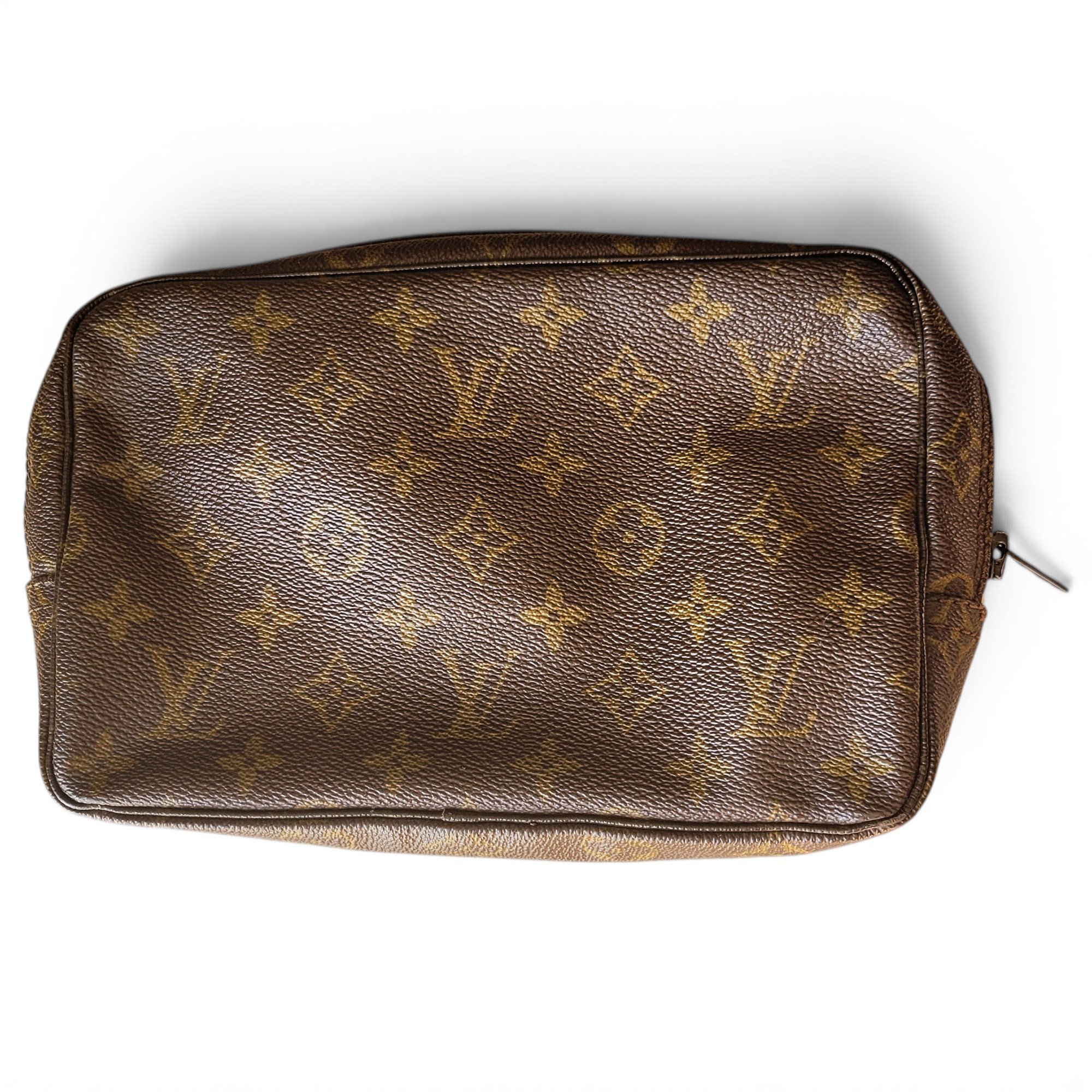 Leather clutch bag