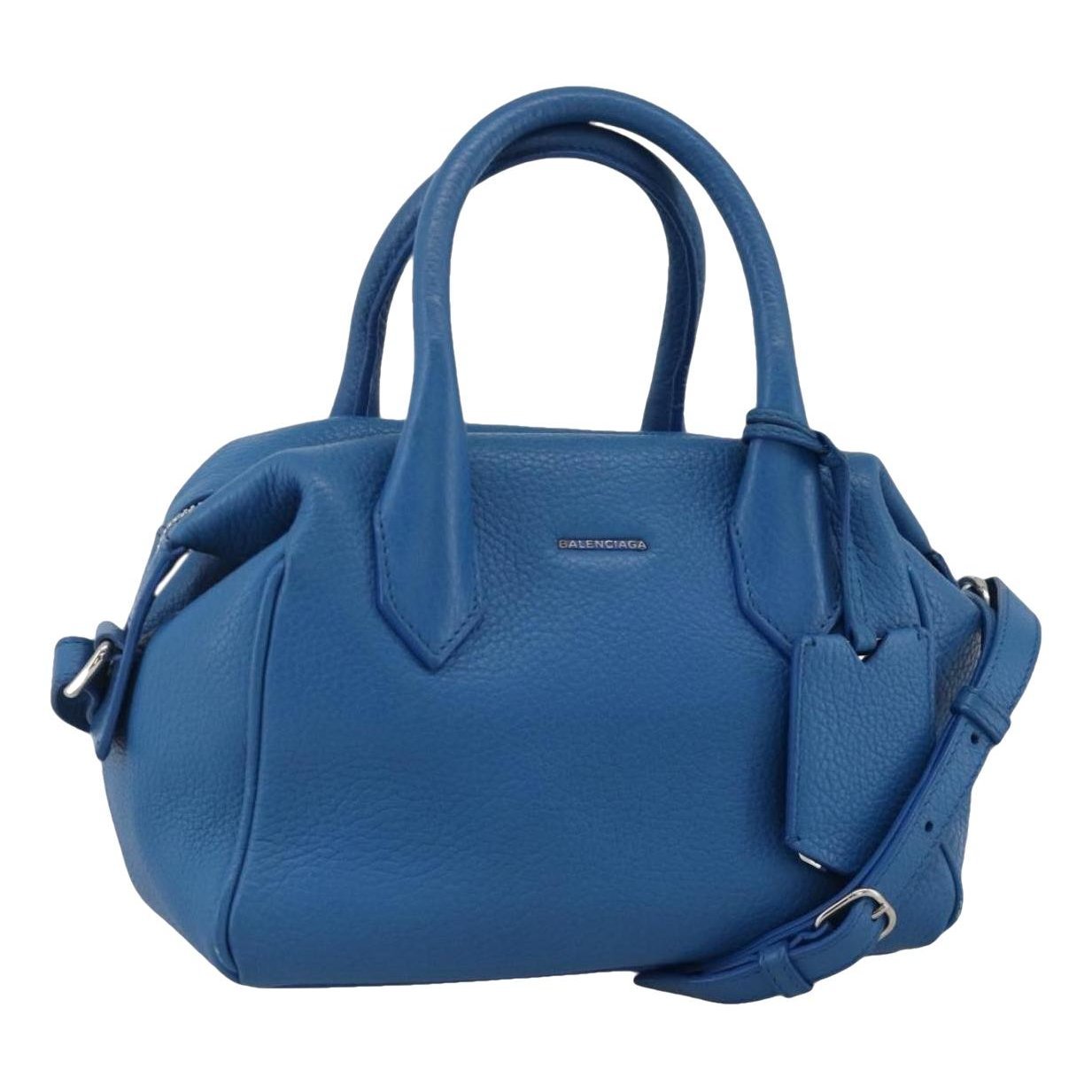 B leather handbag