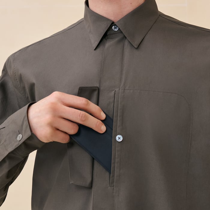 Basalte "Poche a Cheval" Sporty Fit Shirt