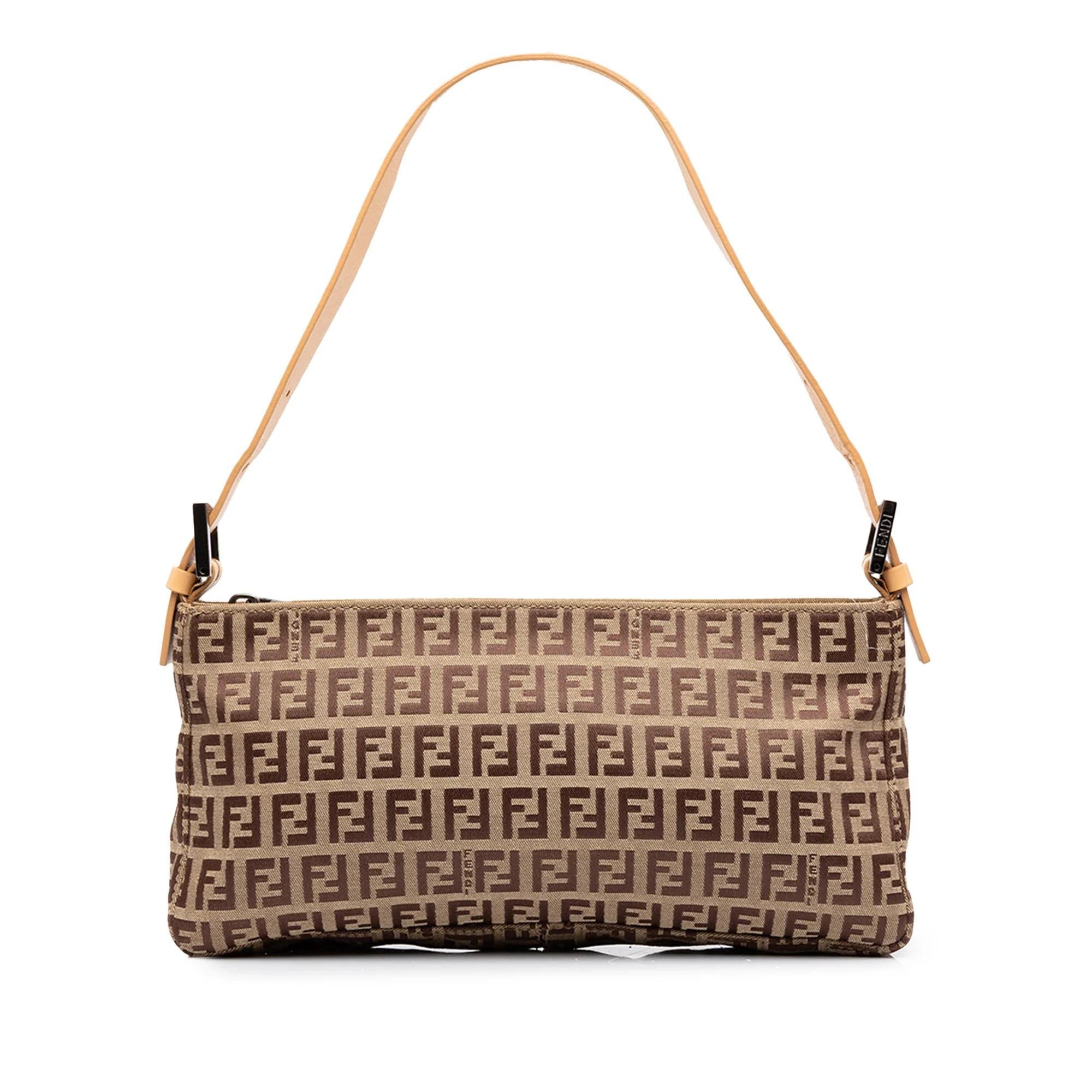 Pocket leather handbag