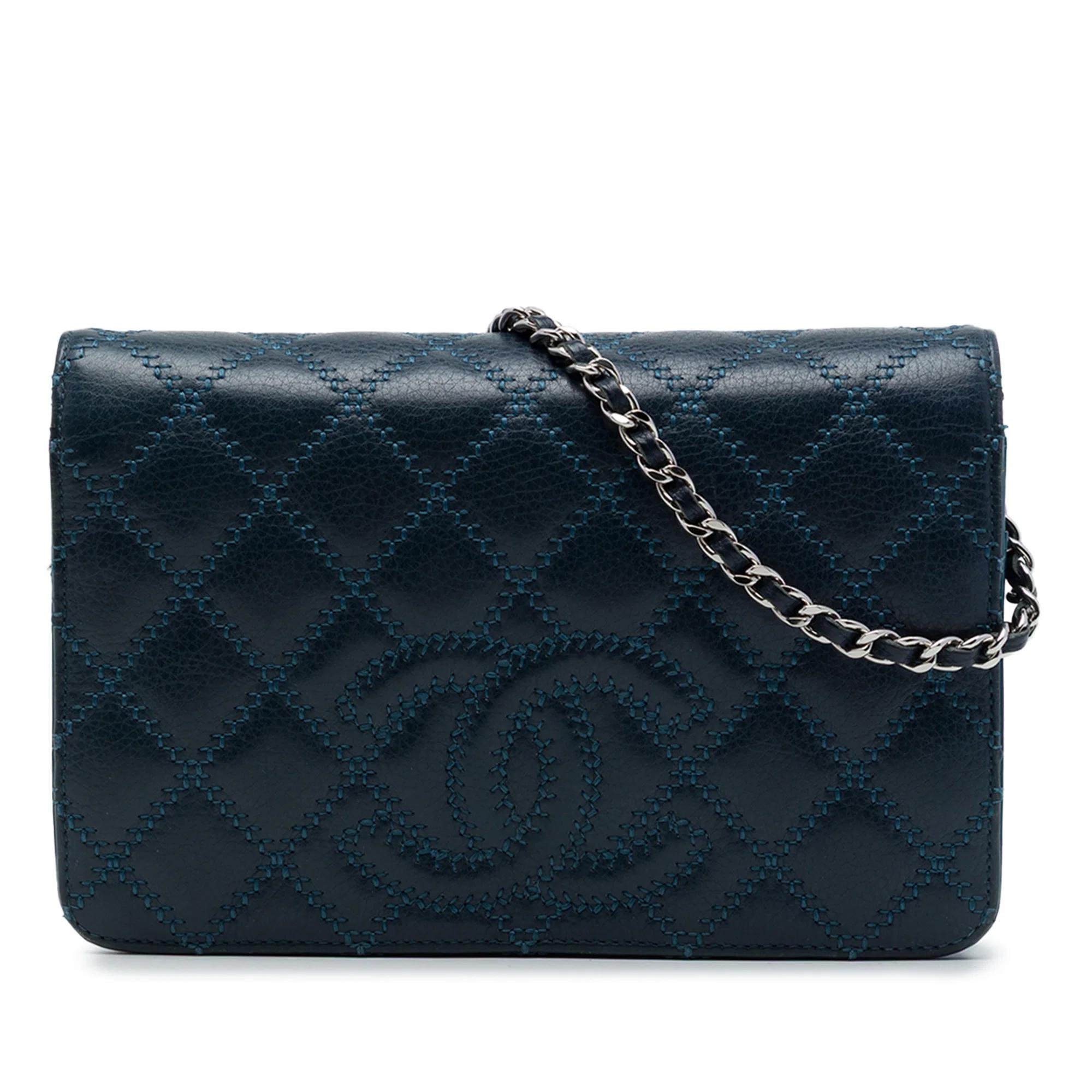 Wallet On Chain leather crossbody bag