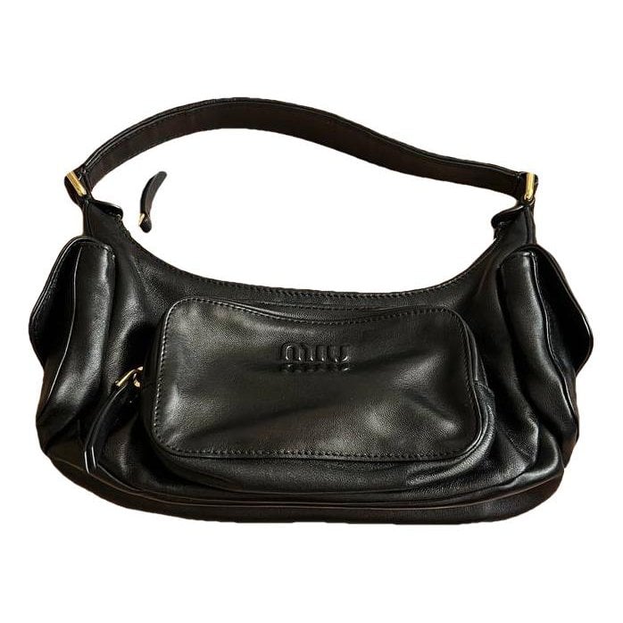 Pocket leather handbag