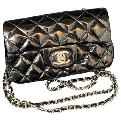 Timeless/Classique patent leather handbag