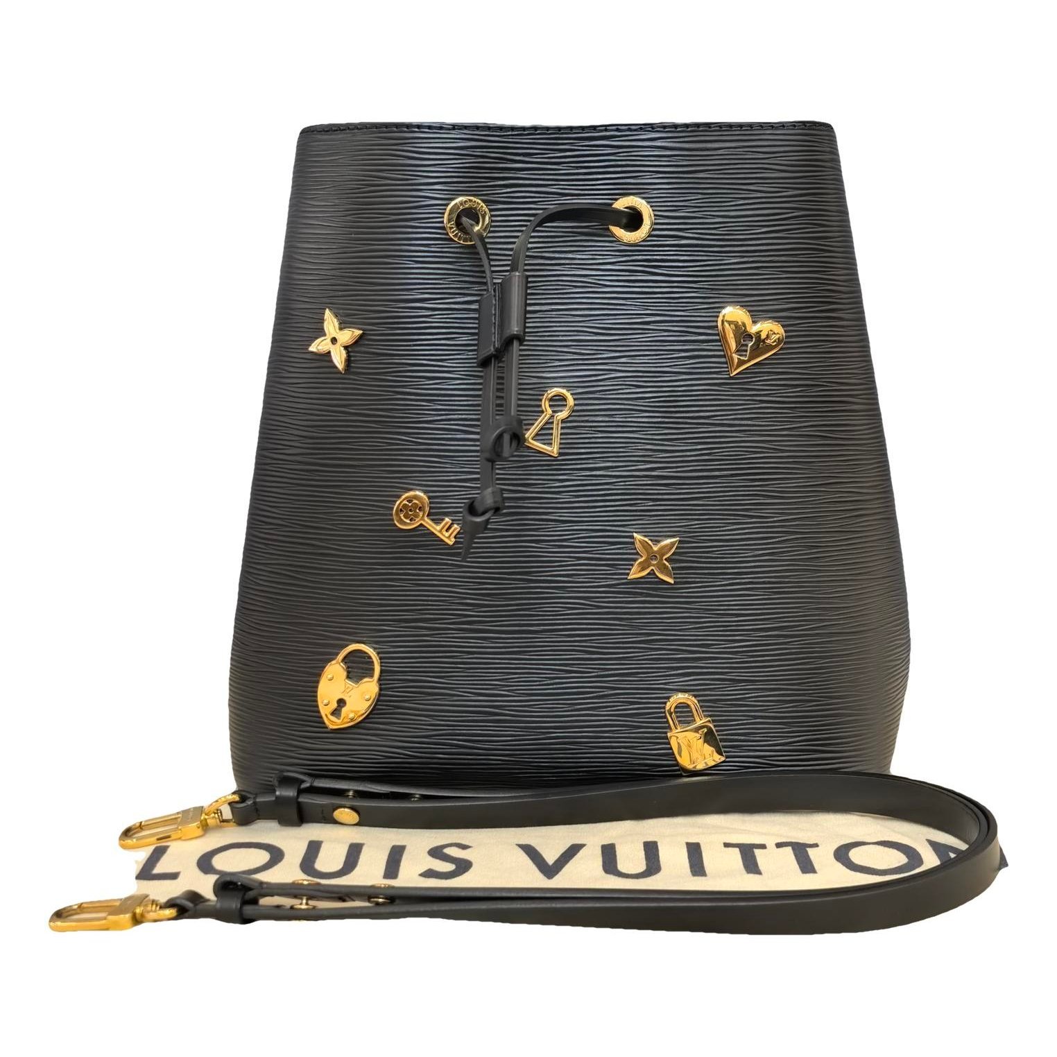 NéoNoé leather handbag