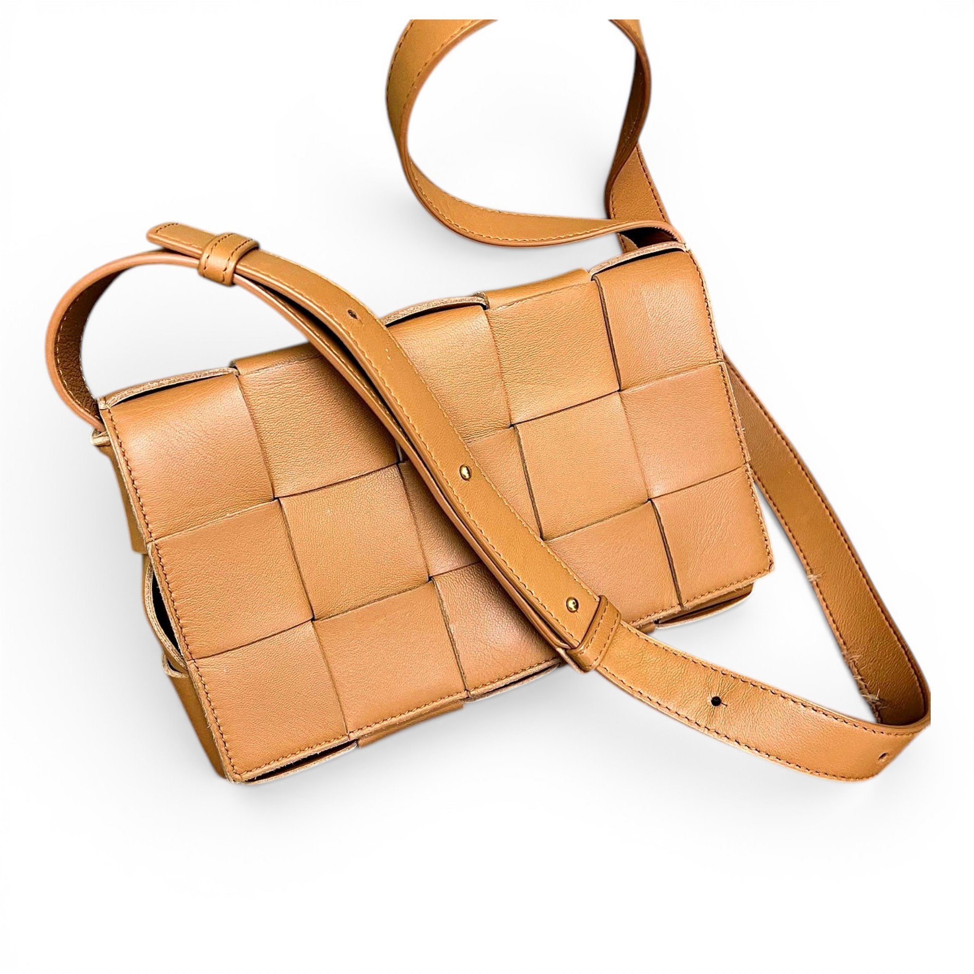 Cassette leather crossbody bag