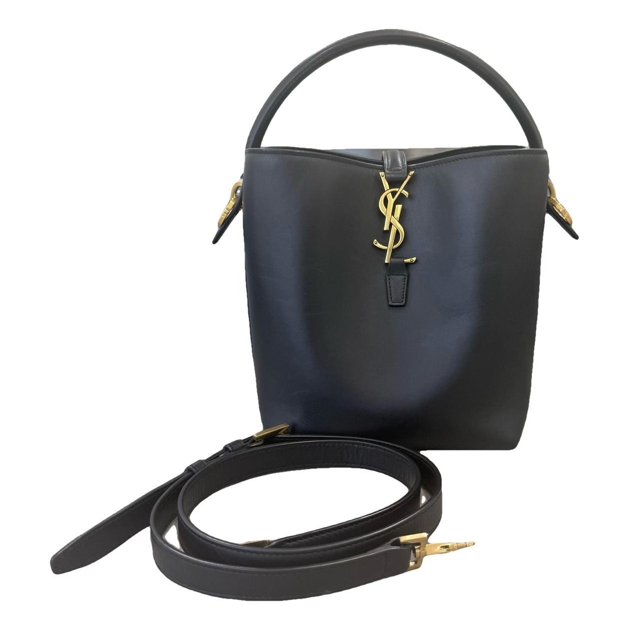 Le 37 leather handbag