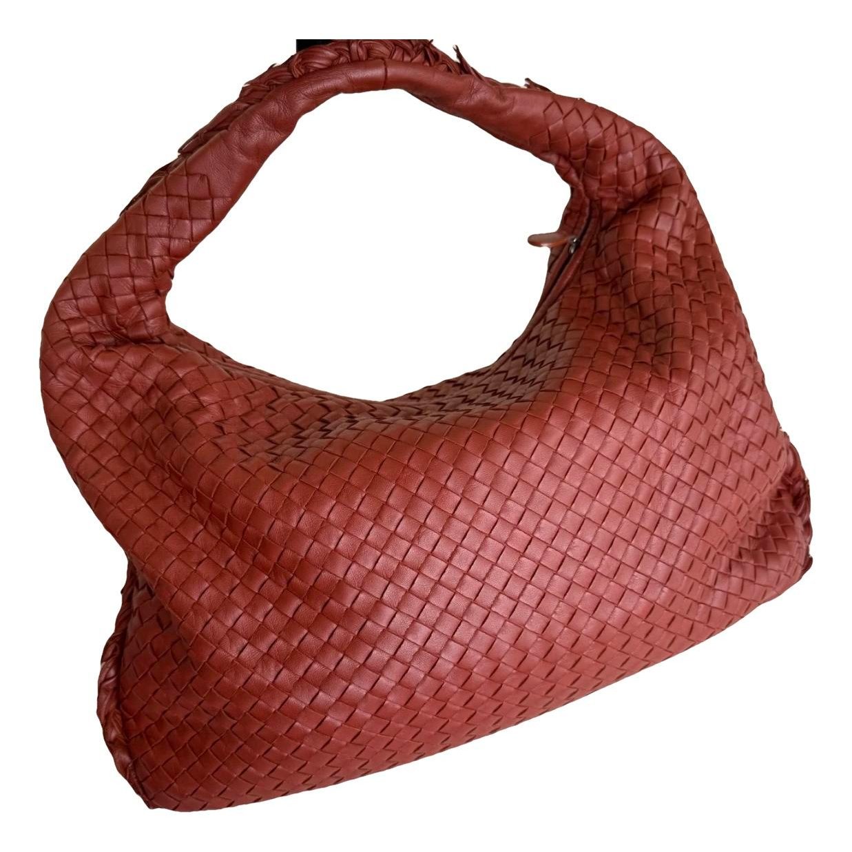 Veneta leather handbag