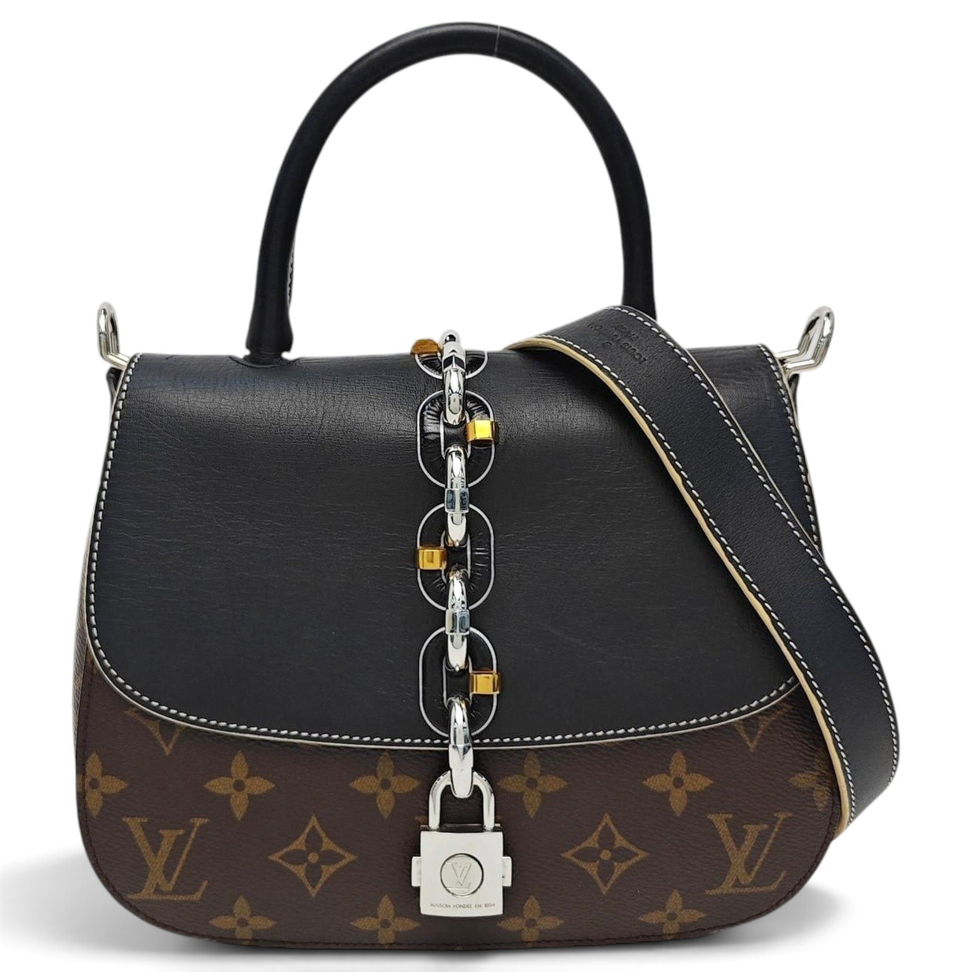 Chain It leather handbag