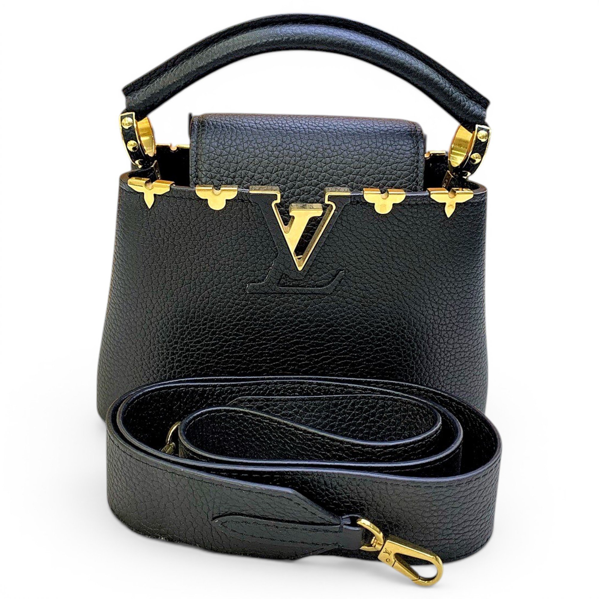 Capucines leather handbag