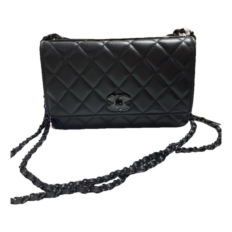Leather crossbody bag
