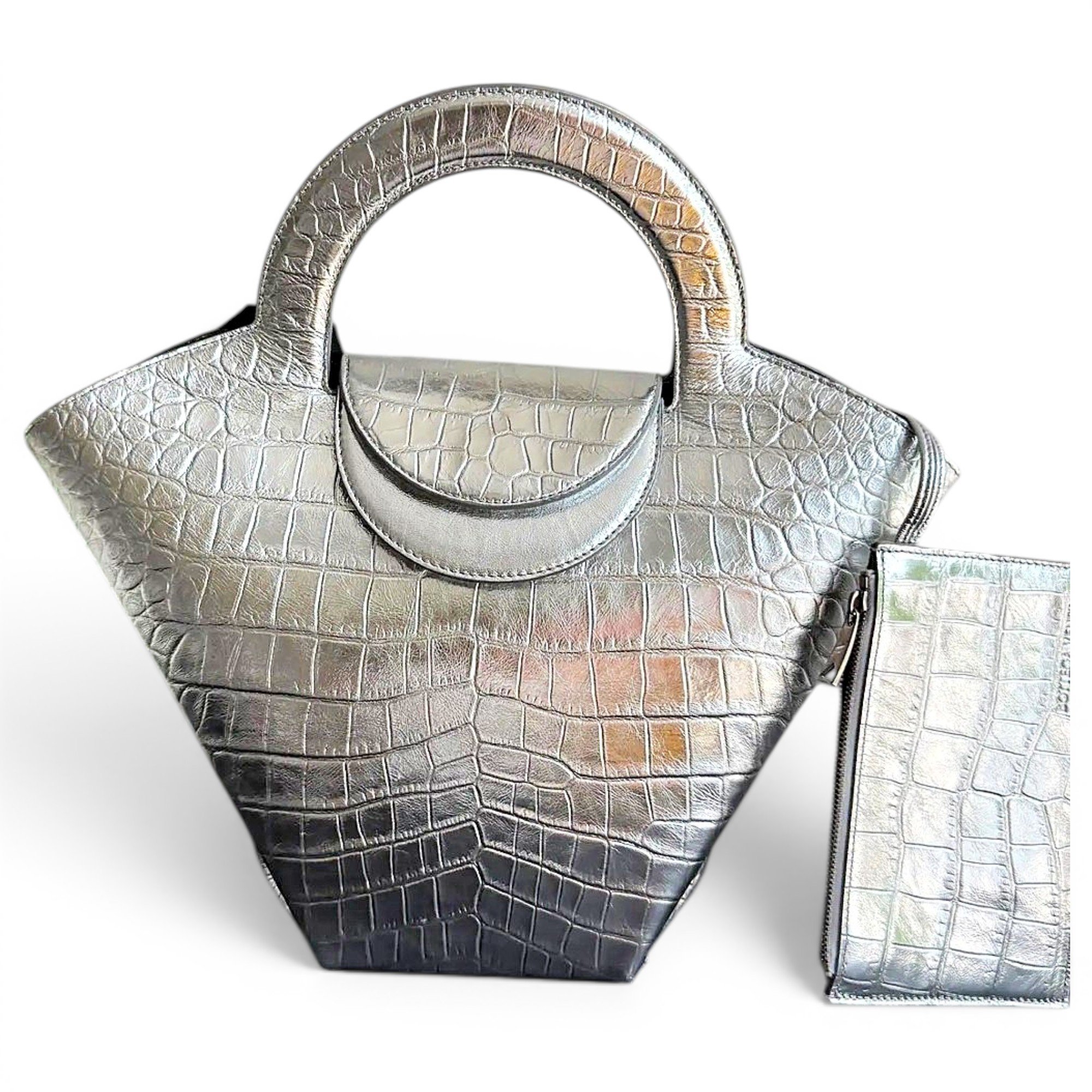 Leather handbag